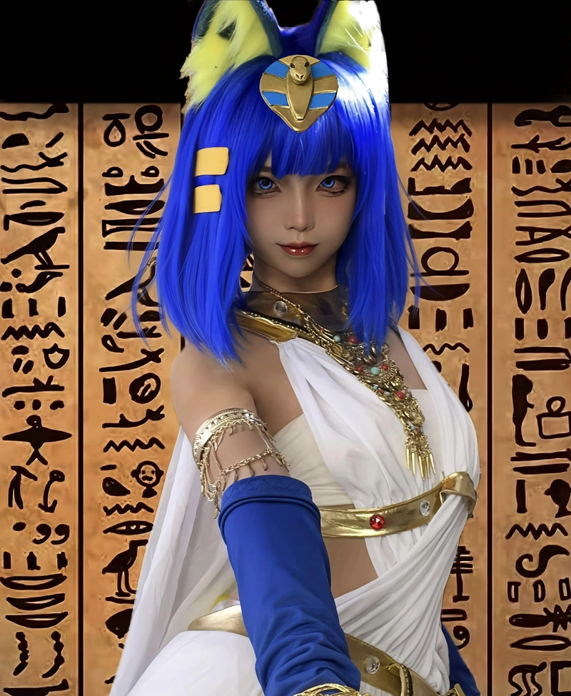 Hình ảnh dáng đứng mèo cosplay thể hiện nét đáng yêu