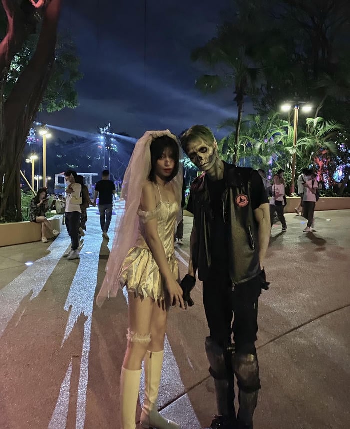 ảnh cosplay halloween không khí rùng rợn