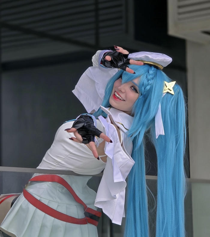 ảnh cosplay miku hình ảnh quen thuộc
