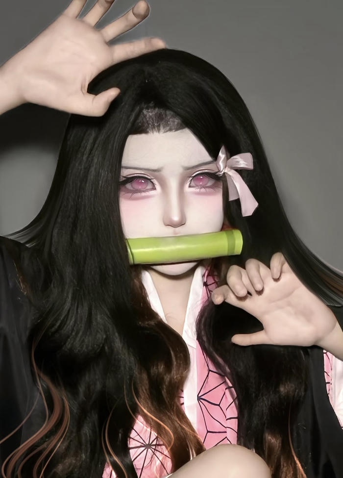ảnh cosplay nezuko chất vải dày