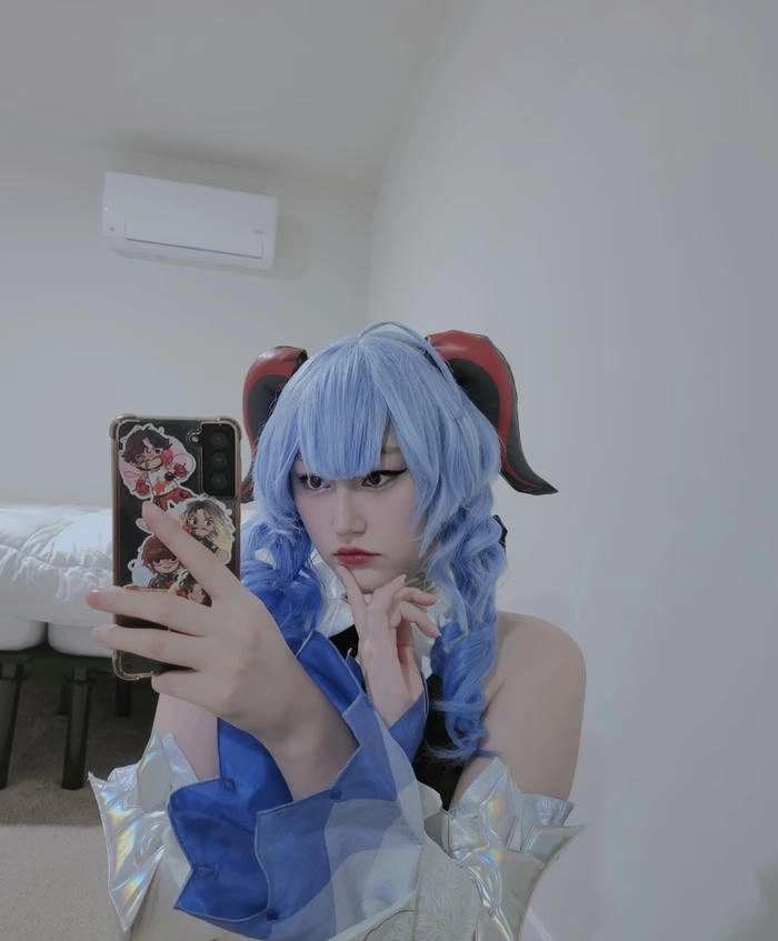 ảnh ganyu cosplay vẻ xinh nhẹ