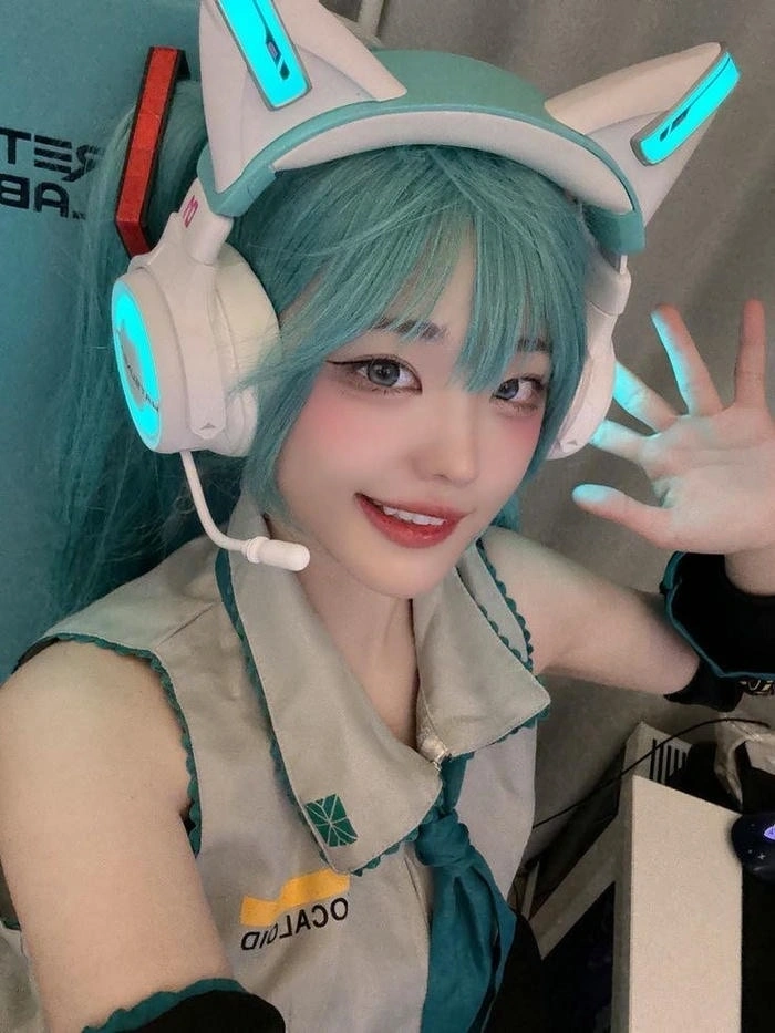 ảnh hina cosplay xinh thanh lịch