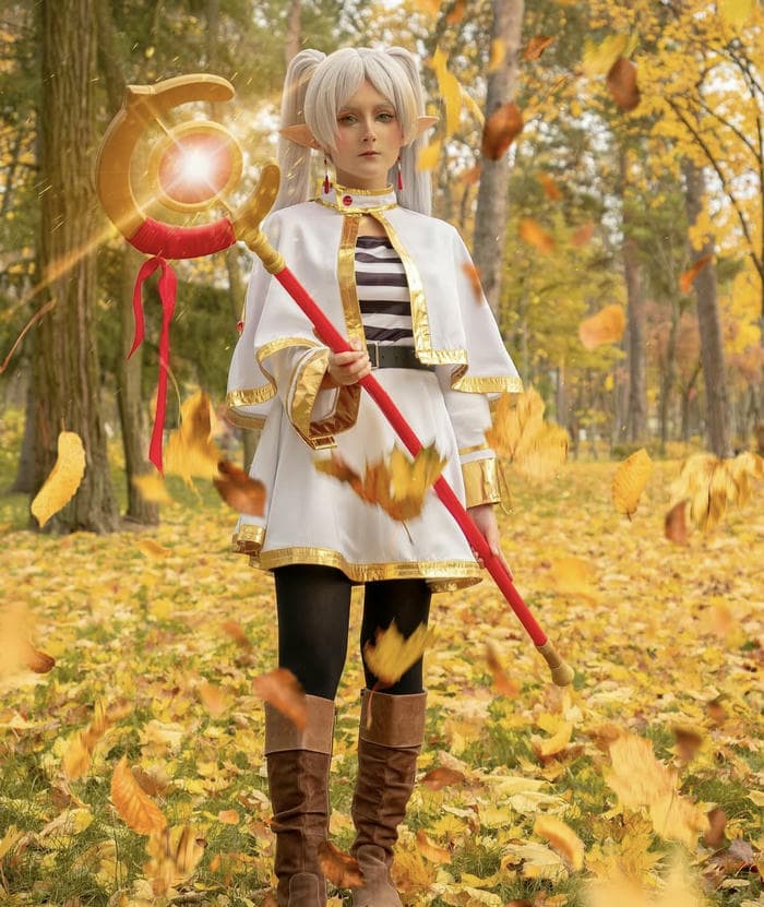 cosplay Frieren pháp sư anime đẹp