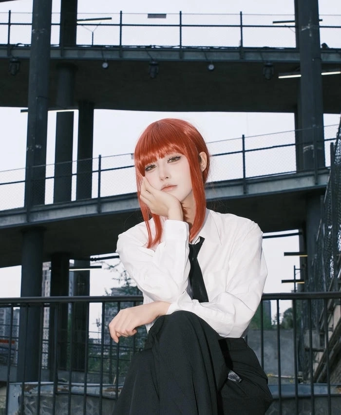 cosplay makima ánh nhìn ấm áp