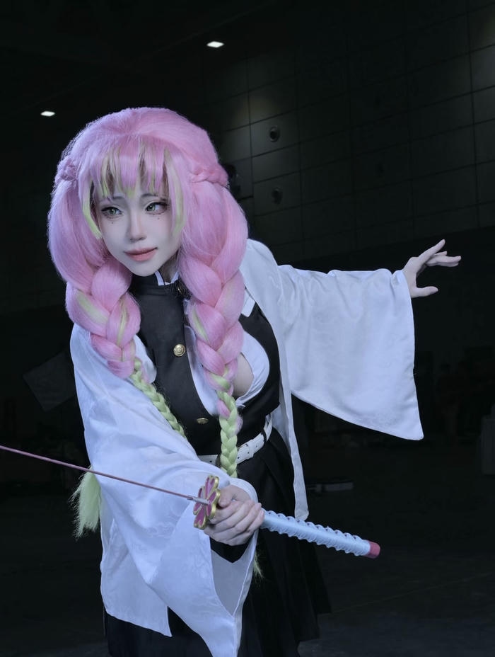 cosplay mitsuri chụp hình nghệ thuật