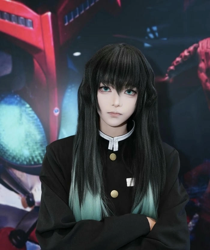 cosplay muichiro nhân vật kiếm sĩ