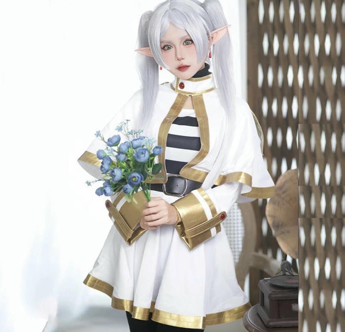 hình ảnh Frieren cosplay trang nhã