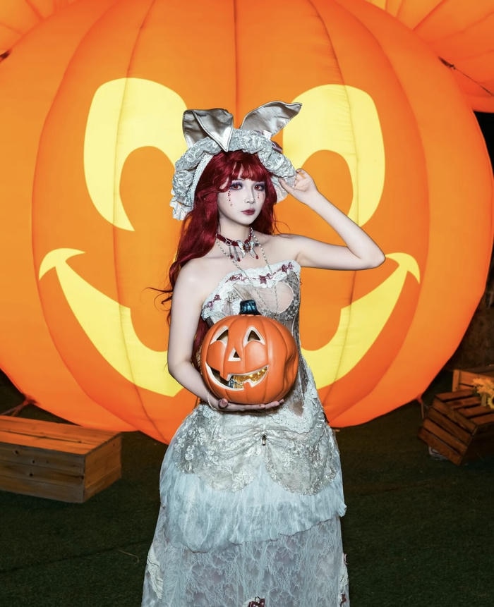 hình ảnh coslay halloween cảm hứng kinh dị