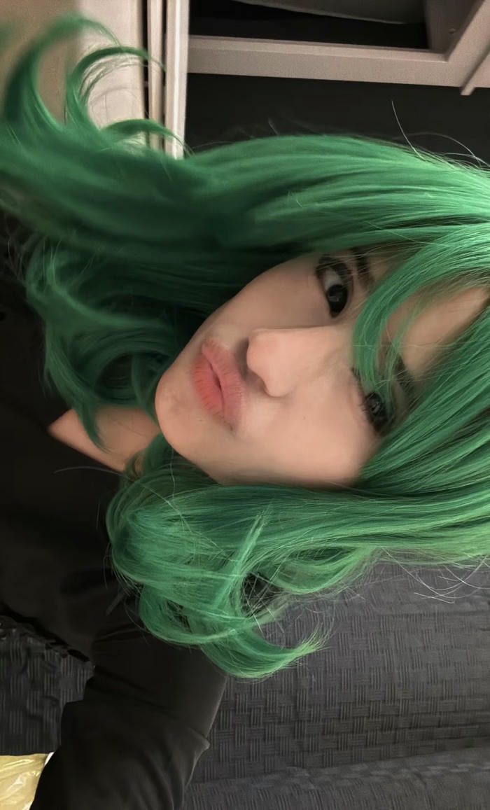 hình ảnh coslay tatsumaki tóc xanh ngắn