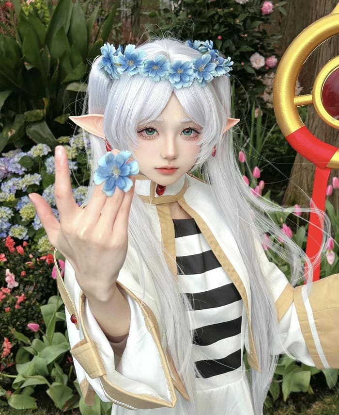hình ảnh cosplay Frieren xinh đẹp