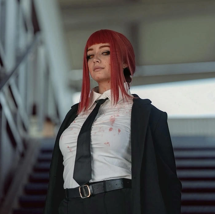 hình ảnh cosplay makima tóc buông