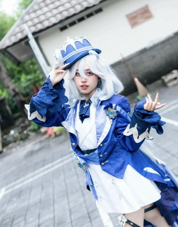 hình ảnh furina cosplay váy đẹp