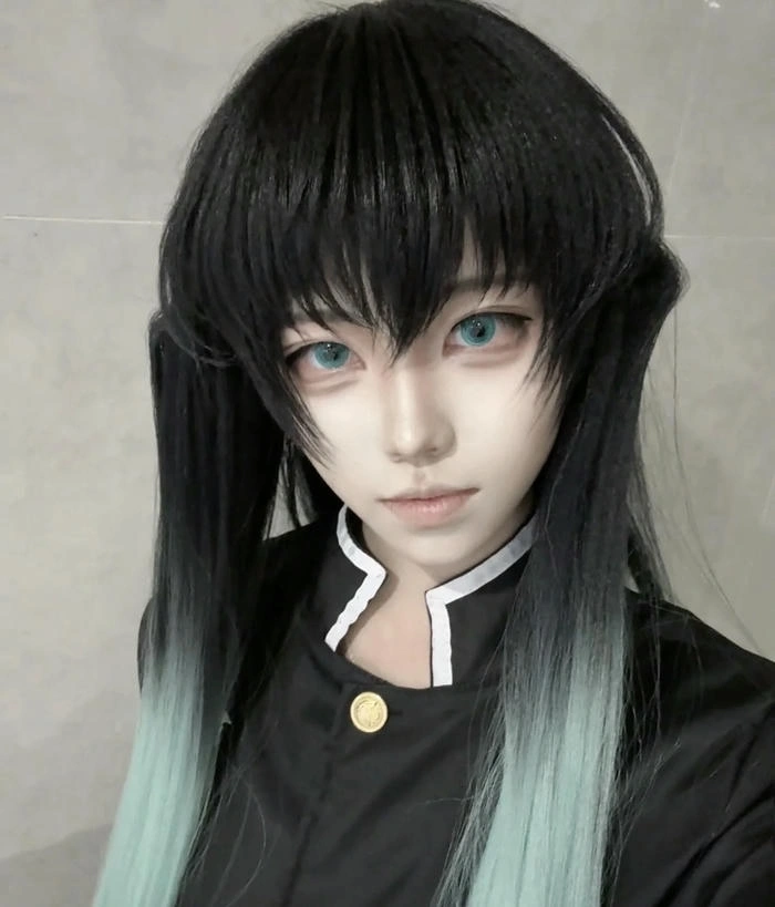 hình ảnh muichiro cosplay anime ngầu