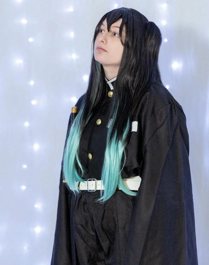 hình ảnh muichiro cosplay nhẹ nhàng