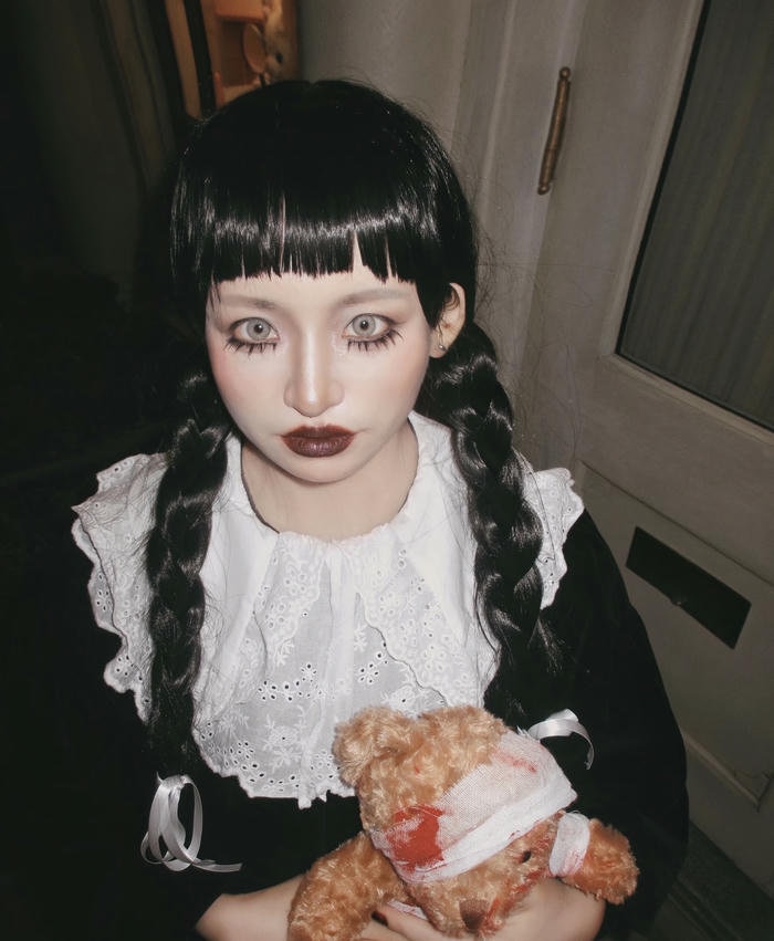 hình cosplay halloween nhân vật huyền bí
