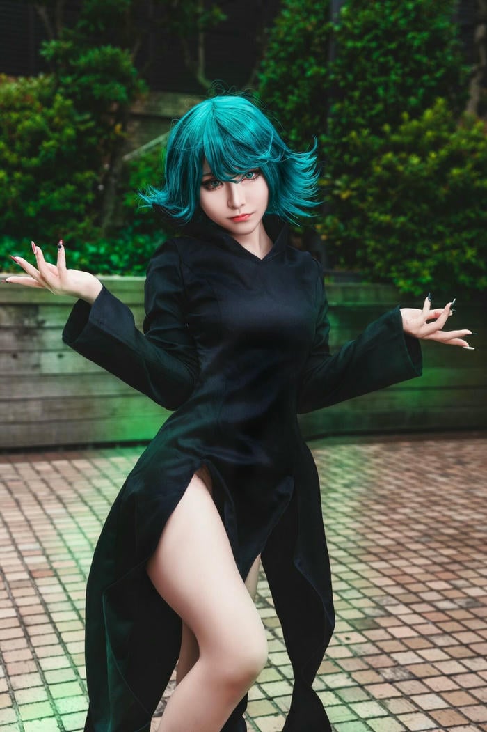hình cosplay tatsumaki mái tóc dựng nhẹ