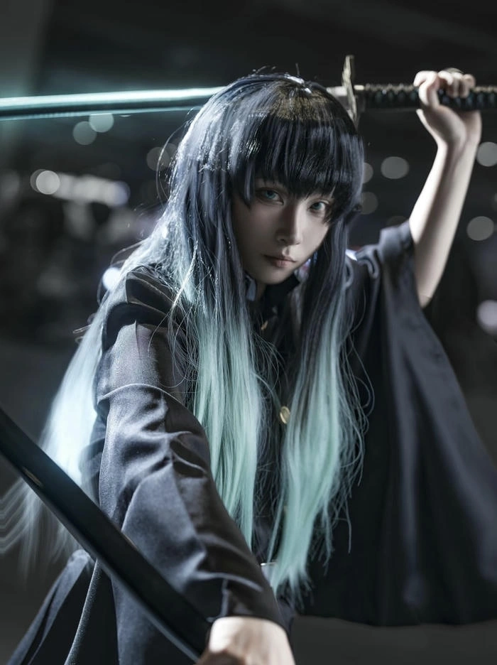 hình muichiro cosplay trang phục kiếm sĩ