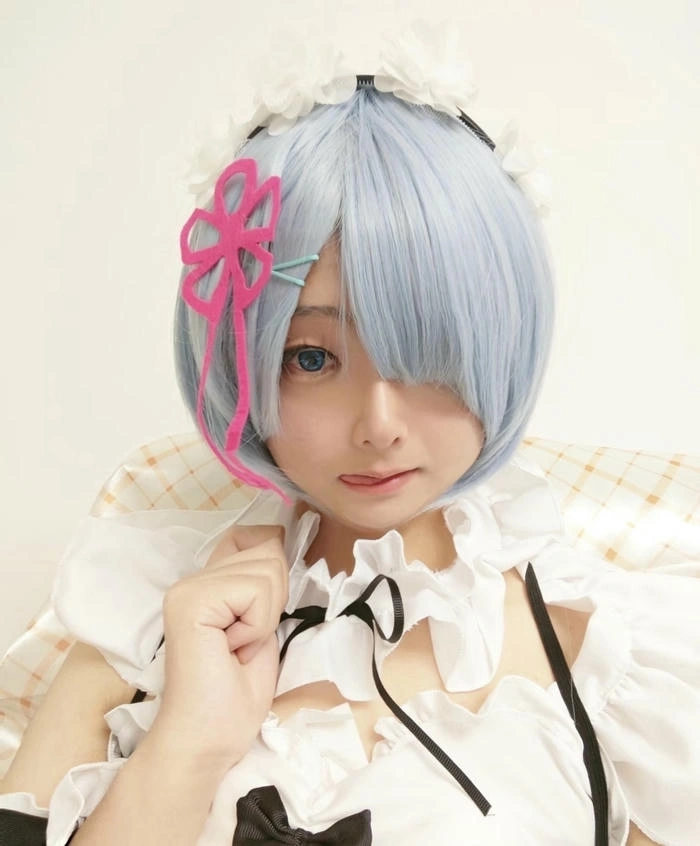 hình rem cosplay nét trẻ trung