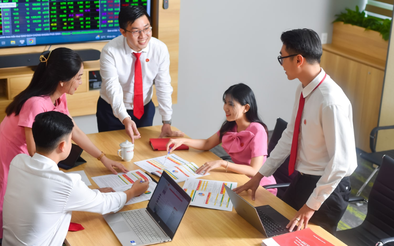 Quan Điểm Và Tầm Ảnh Hưởng Của Lê Quang Lăng