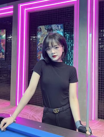 Gấm Kami Là Ai? Tiểu Sử Chi Tiết Về "Thánh Nữ Bi-a" Triệu View