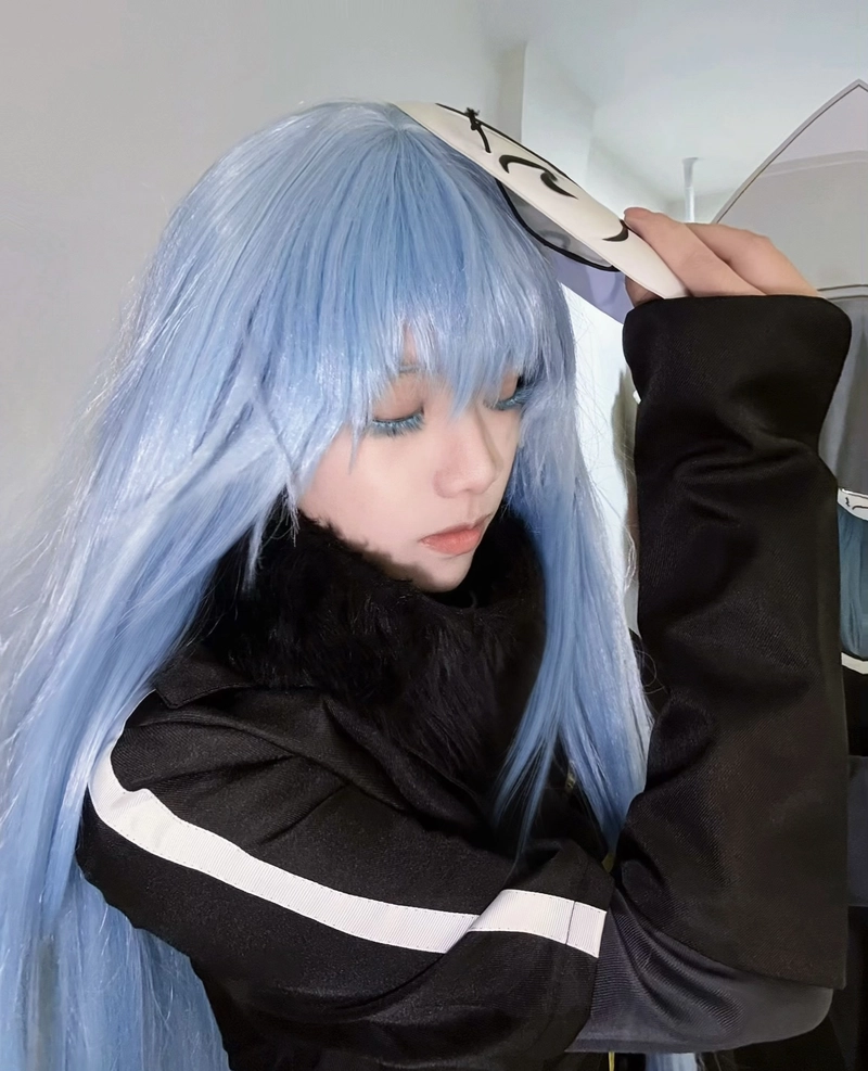 Ảnh Rimuru cosplay phong cách anime nhẹ nhàng