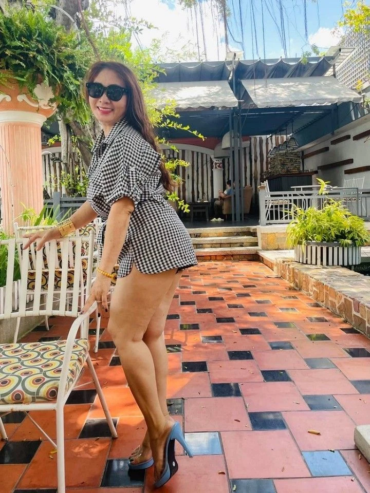 Ảnh Sex MBBG mọng nước hồng hào quyến rũ