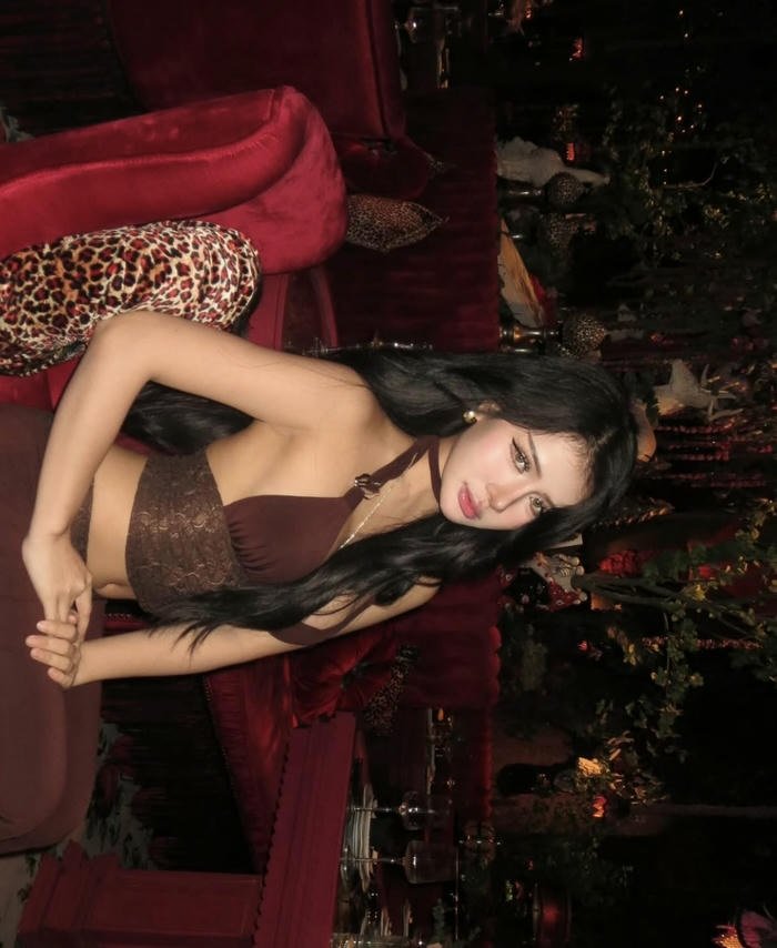Ảnh Xuân Ca sexy đi bar cực đẹp