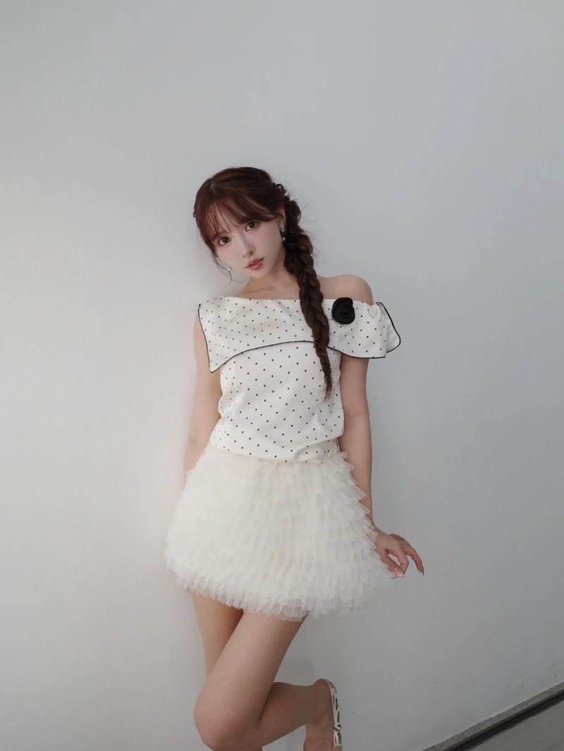 Ảnh Yua Mikami sexy phù hợp làm hình nền điện thoại