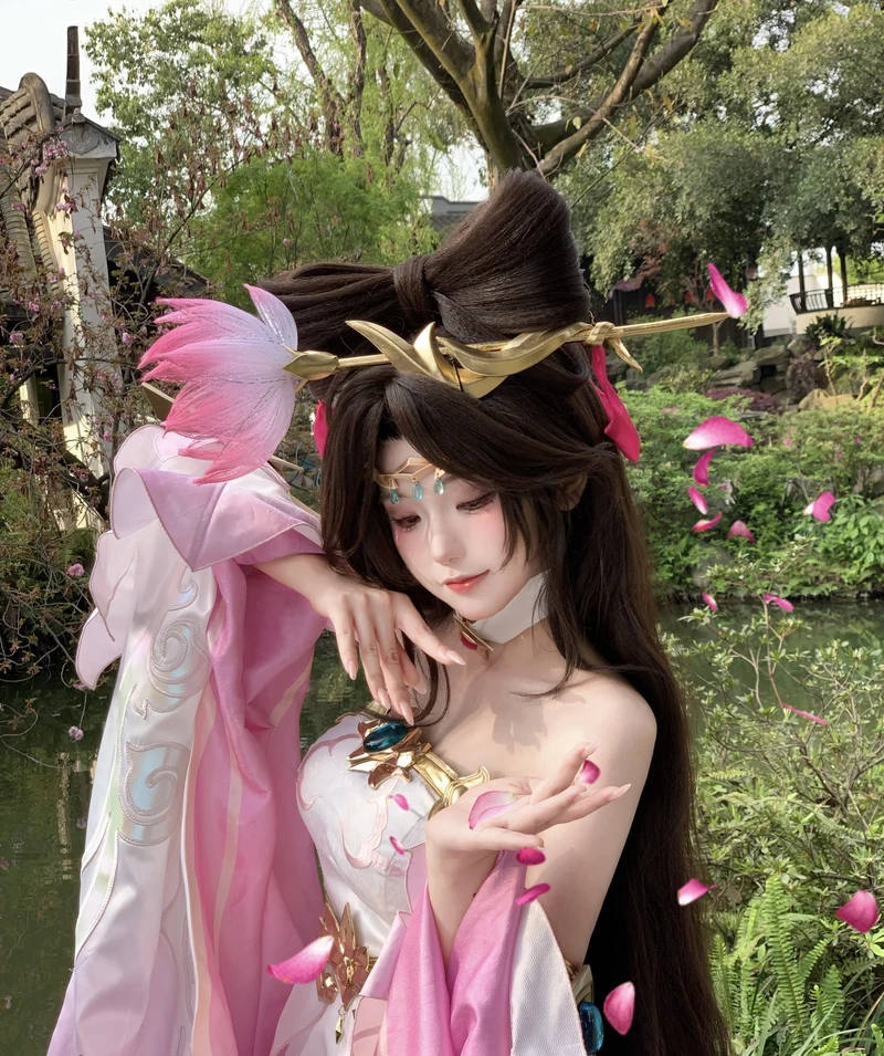 Ảnh cosplay Trung Quốc bối cảnh cuốn hút