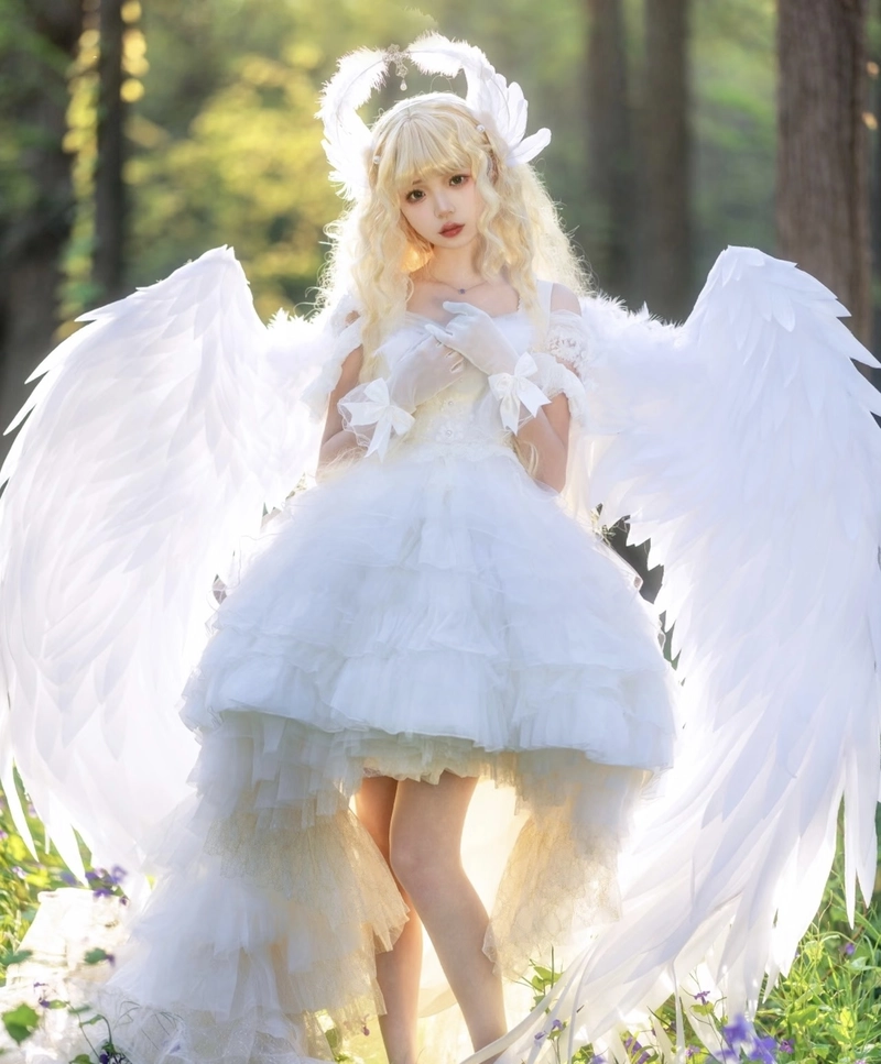 Ảnh cosplay thiên thần ánh sáng nhẹ thanh thoát