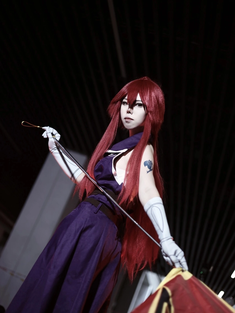 Ảnh phong cách anime đẹp cùng cosplay Erza