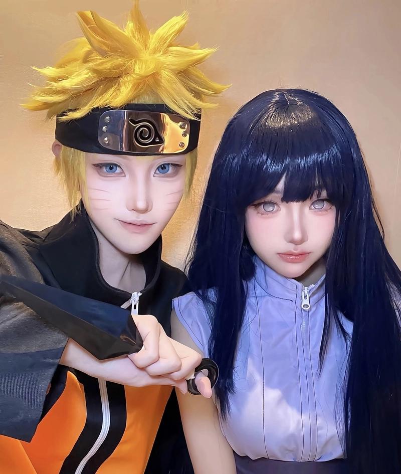 Ảnh phong thái mạnh mẽ mang cosplay Naruto