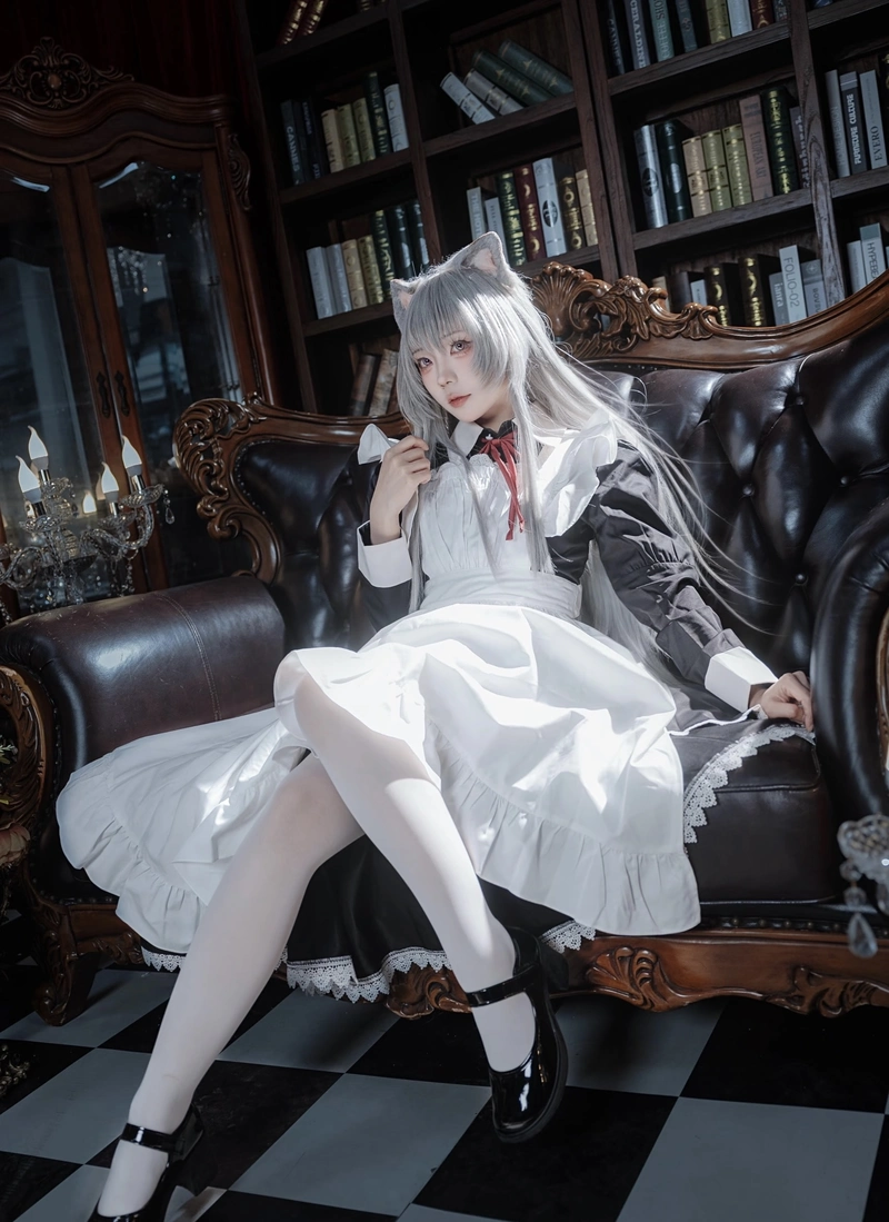 Ảnh phụ kiện tai mèo cosplay nổi bật trên mái tóc