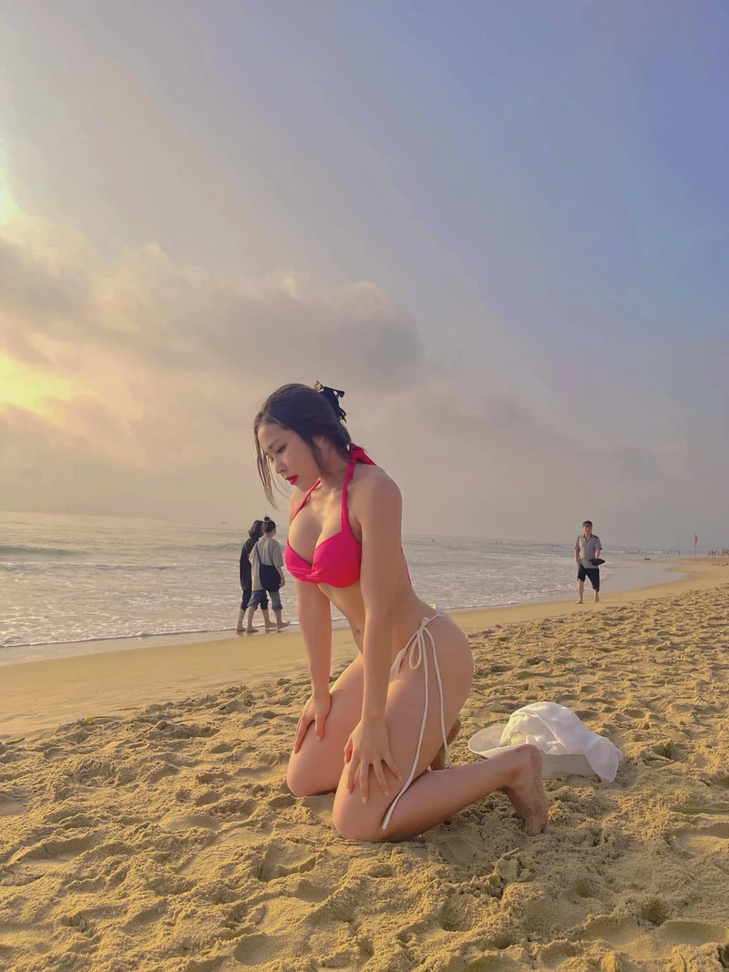 Ảnh sex Thiên Địa nóng bỏng quyến rũ