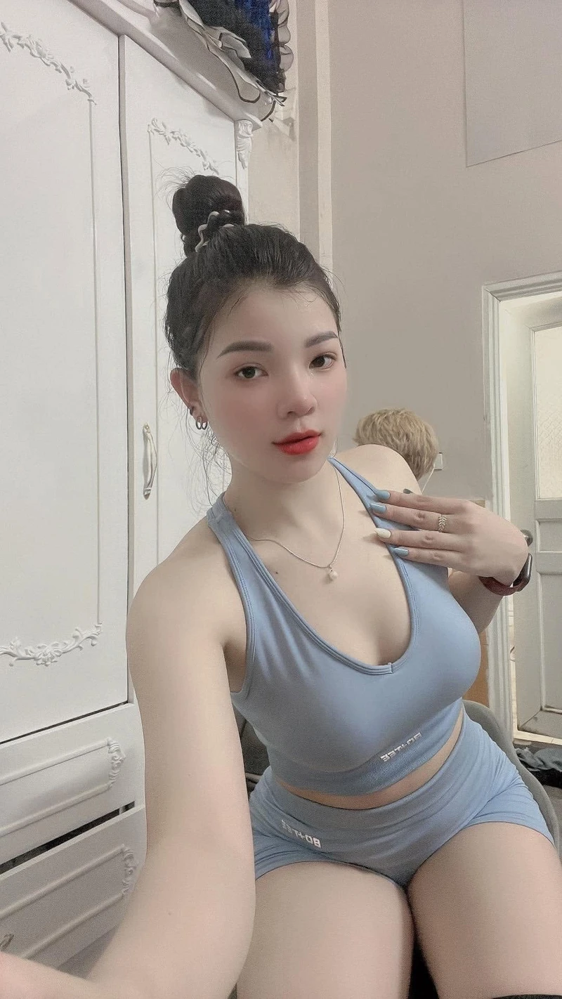 Ảnh sex Thiên Địa trắng trẻo nóng bỏng