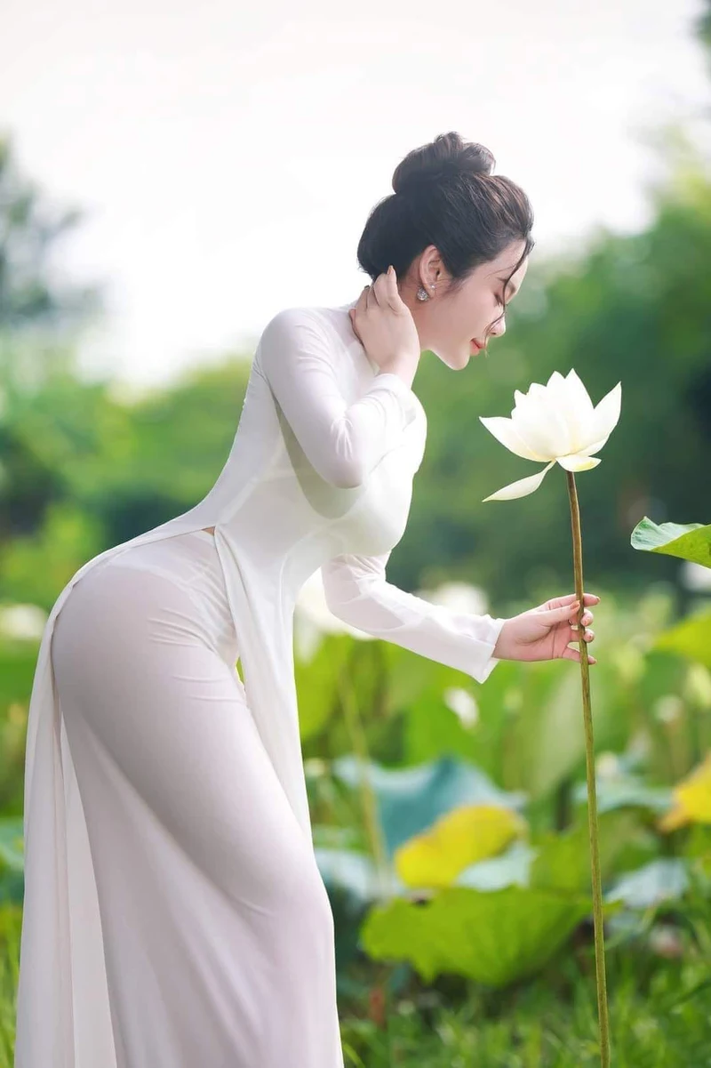 Ảnh sex áo dài nóng bỏng quyến rũ