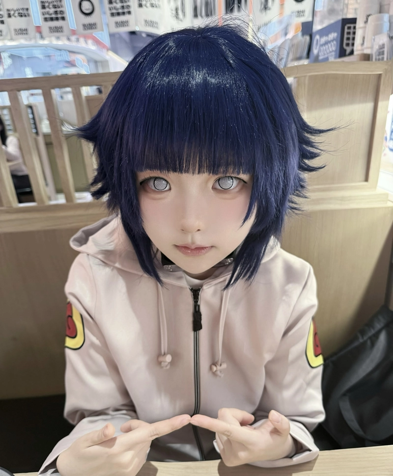 Ảnh thần thái nhẹ nhàng cùng cosplay Hinata