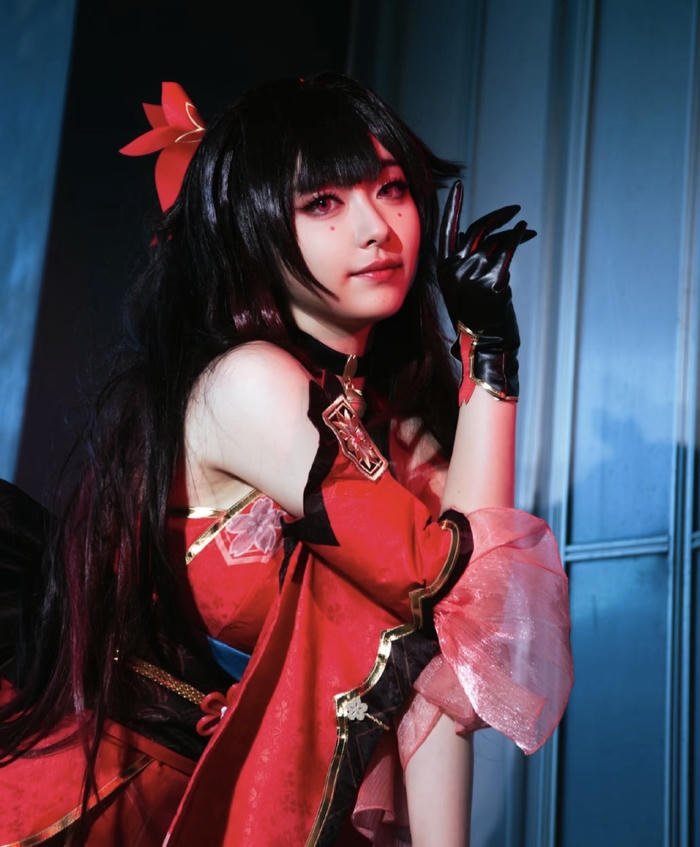 Anime cosplay sexy gợi cảm ngầu