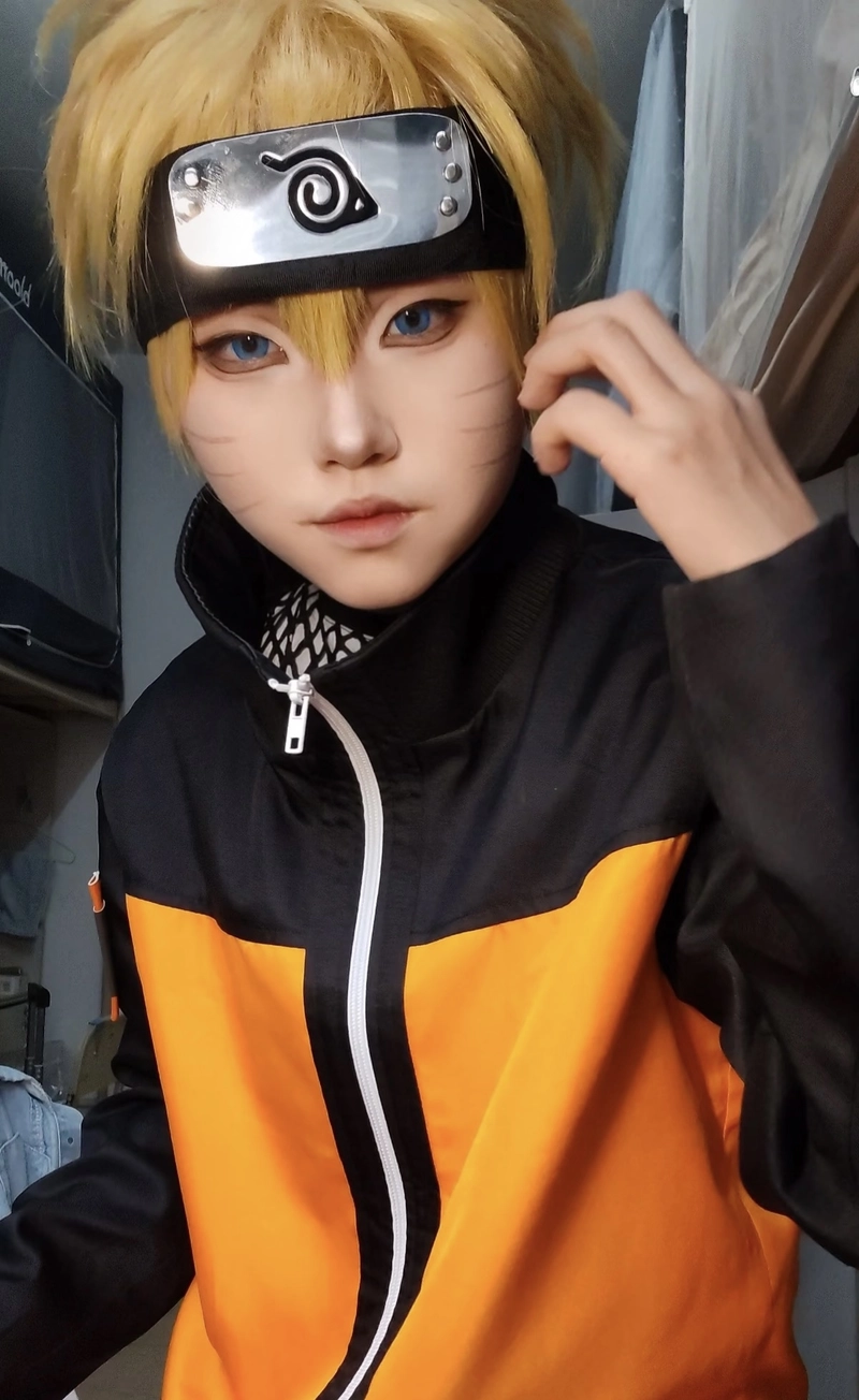 Chân dung nam ninja tóc vàng cosplay Naruto