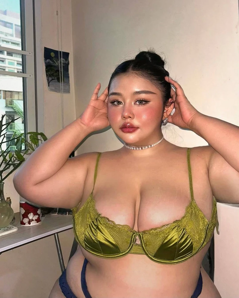 Chubby Nóng Bỏng Mũm Mĩm Hấp Dẫn