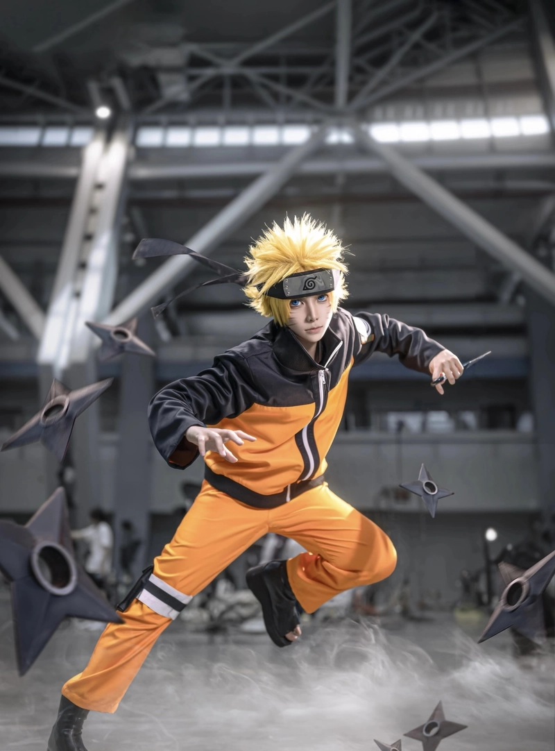 Cosplay Naruto tạo dáng chiến đấu nam đẹp
