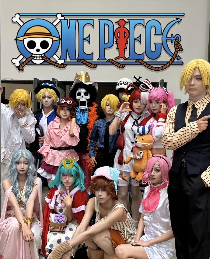 Cosplay One Piece thần thái chiến binh chất