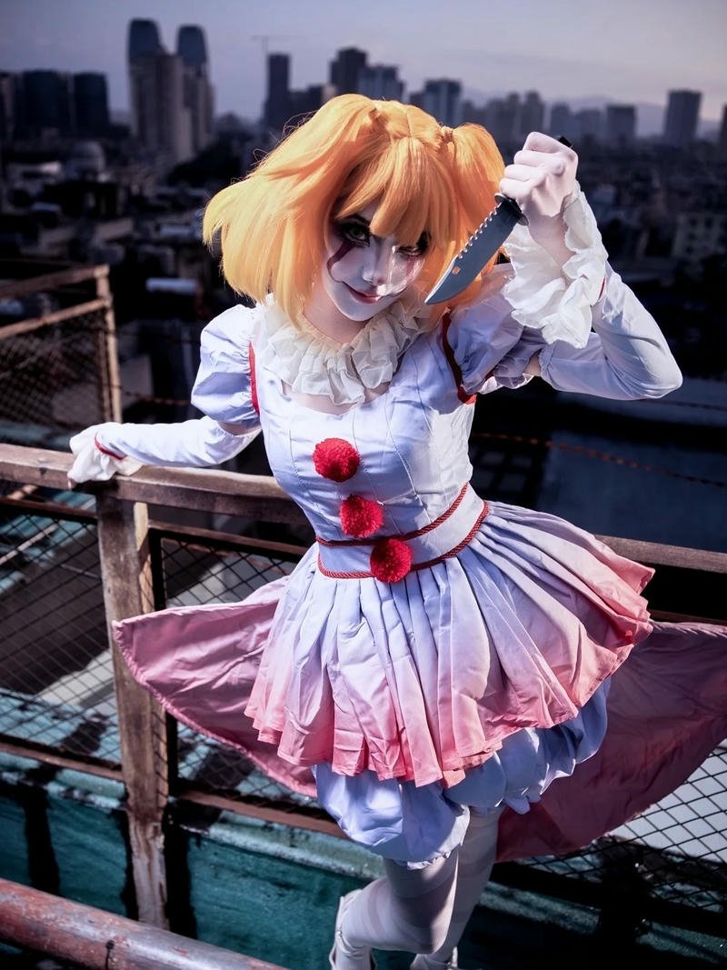 Cosplay halloween biểu cảm đặc trưng tạo cảm giác ấn tượng