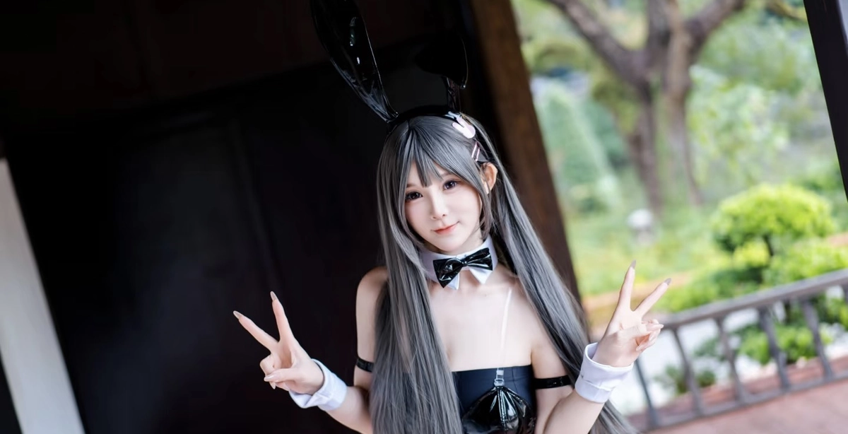Cosplay thỏ thumbnail