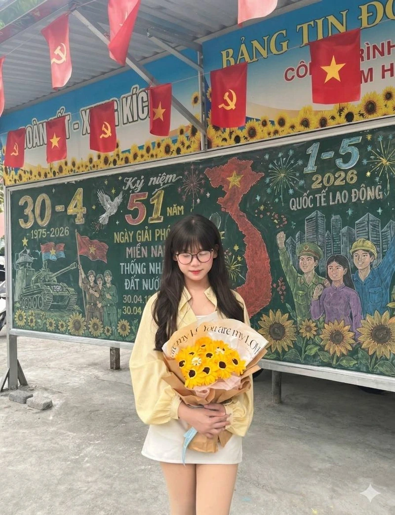 Gái xinh 2k5 khoe vòng một đầy đặn tự nhiên