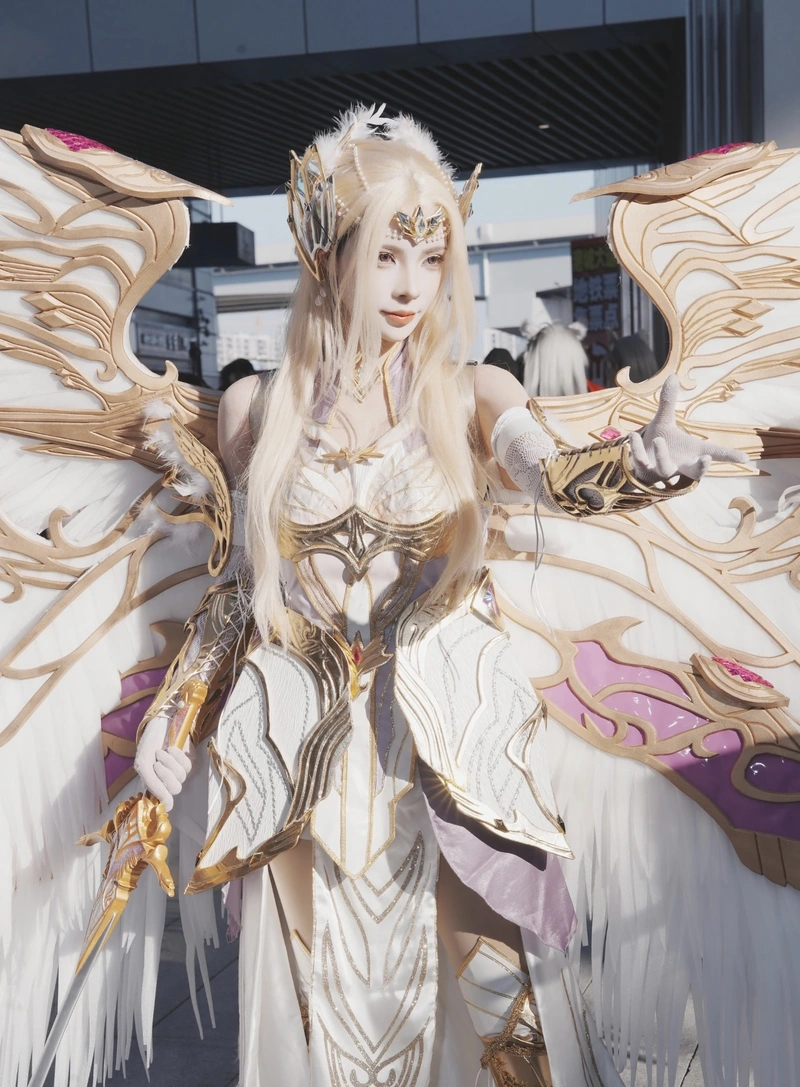 Gái xinh cosplay thiên thần phong cách dịu dàng