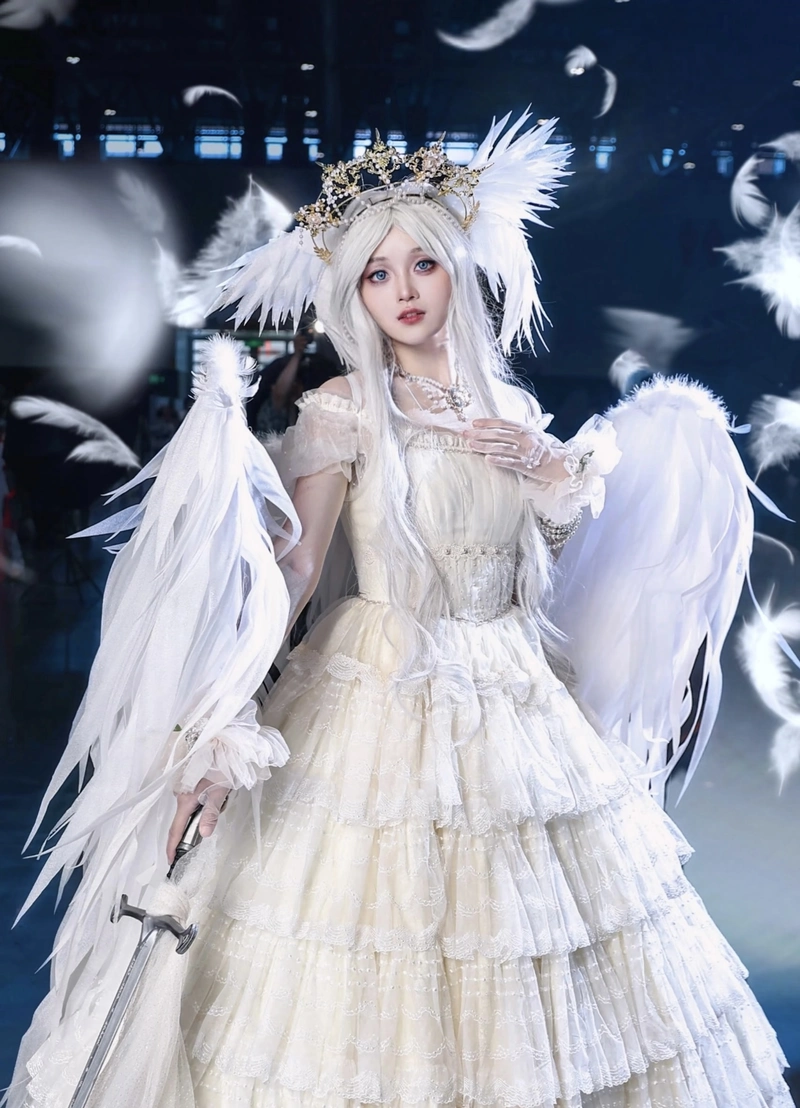 Gái xinh cosplay thiên thần phong cách nhẹ nhàng