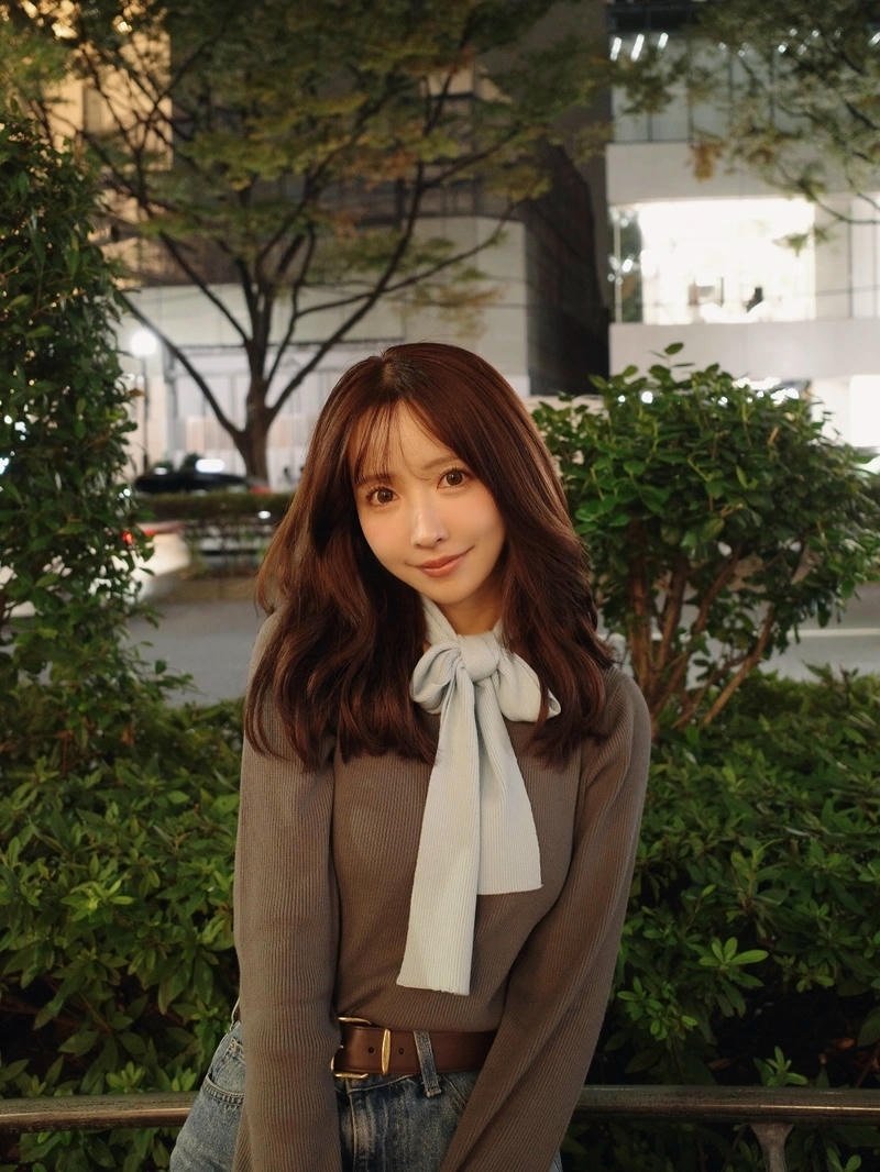 Góc chụp chân dung Yua Mikami Nhật Bản với vẻ đẹp hiện đại