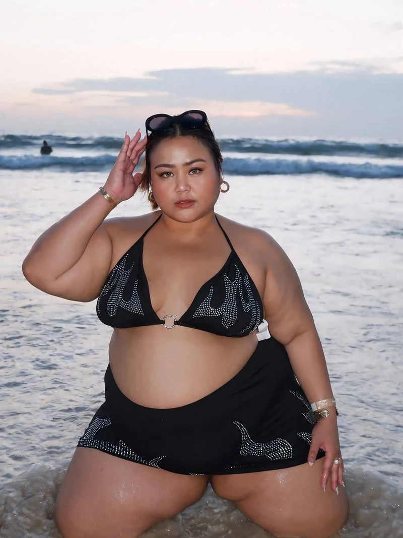 Hình Nóng Chubby Béo Lùn Dễ Thương