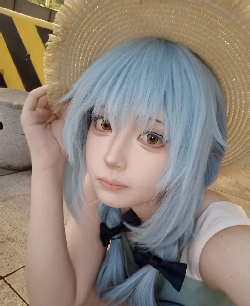 Hình Rimuru cosplay thể hiện nét dễ thương